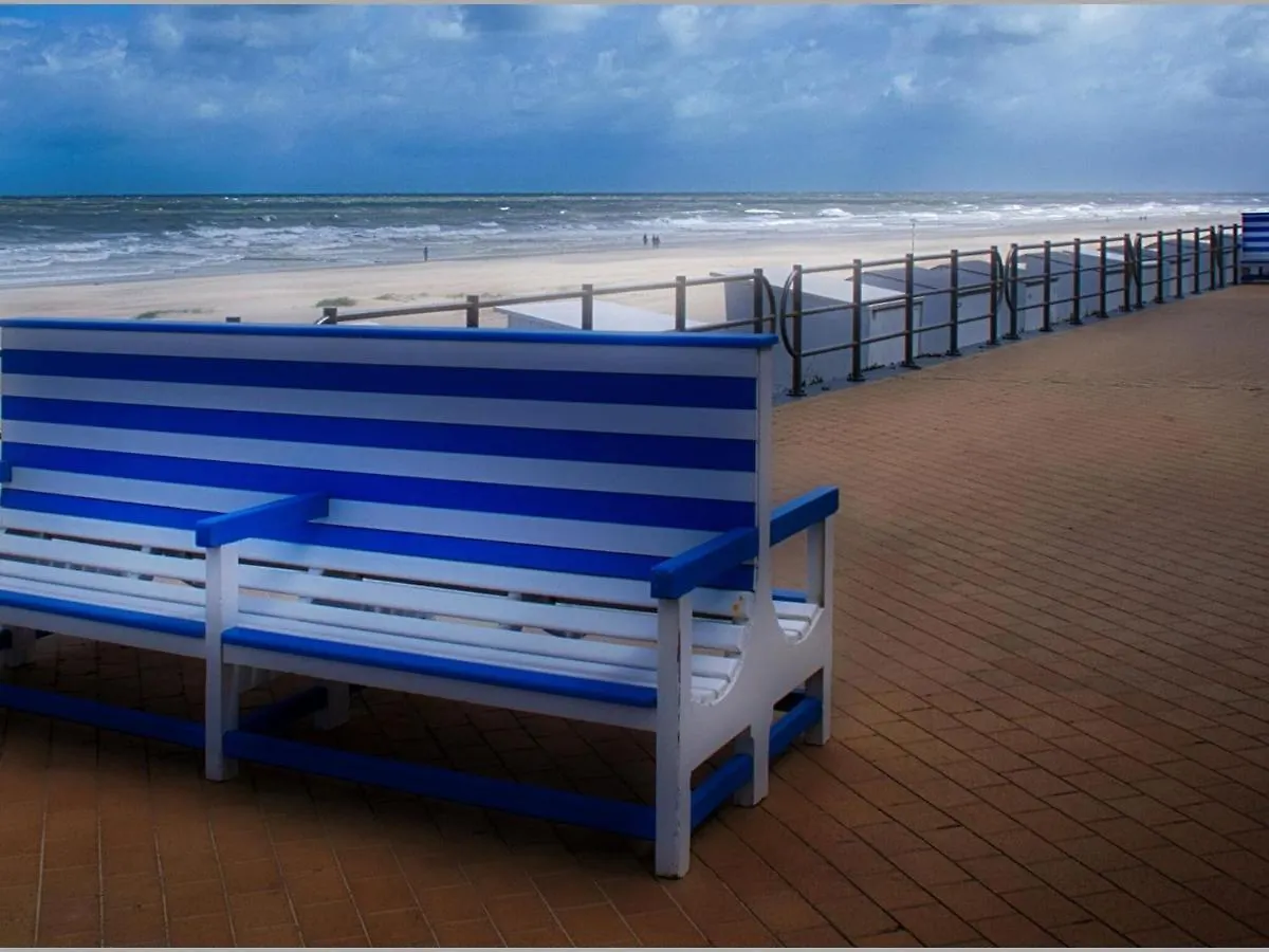 Apartment With Sea View Middelkerke